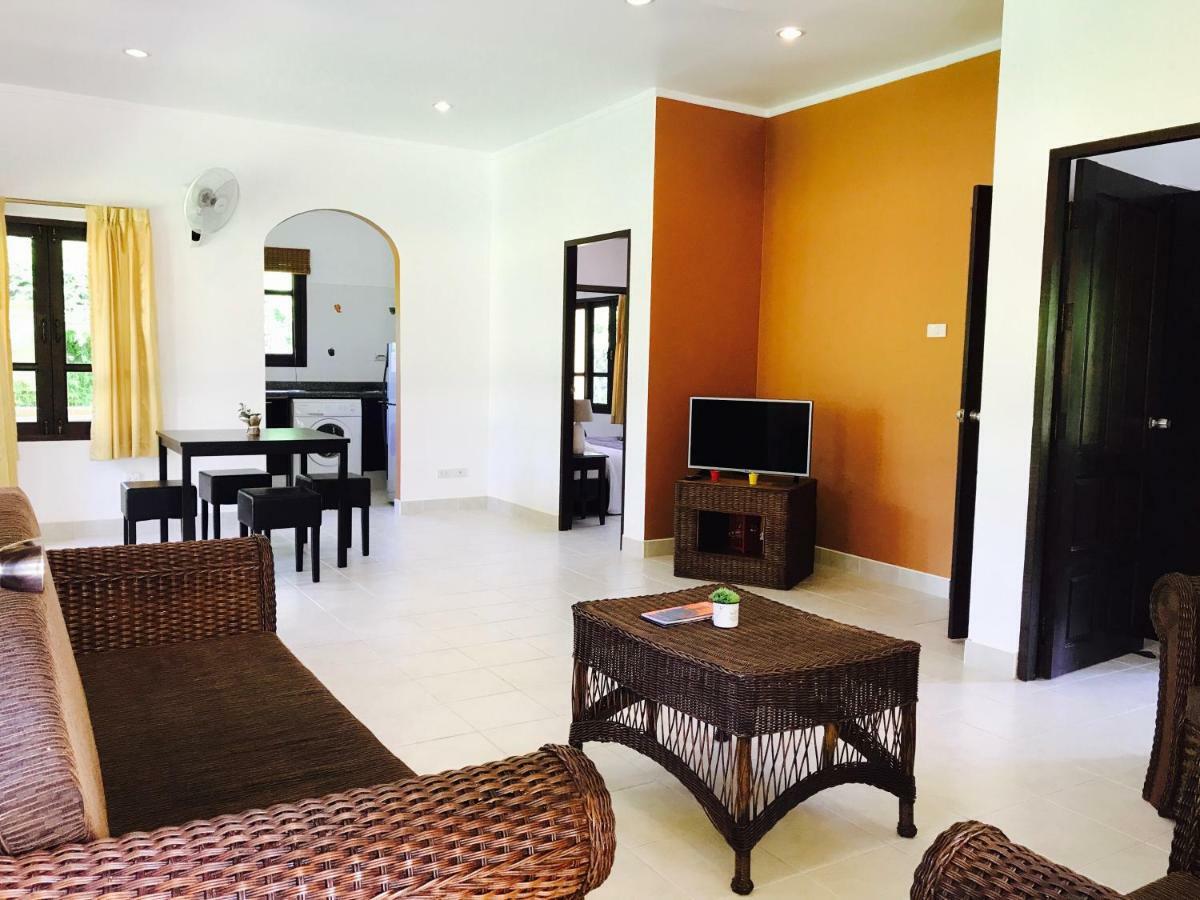 Marilyns Residential Resort Maret Экстерьер фото