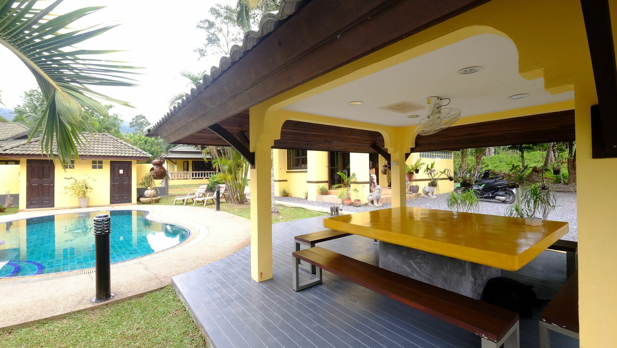 Marilyns Residential Resort Maret Экстерьер фото