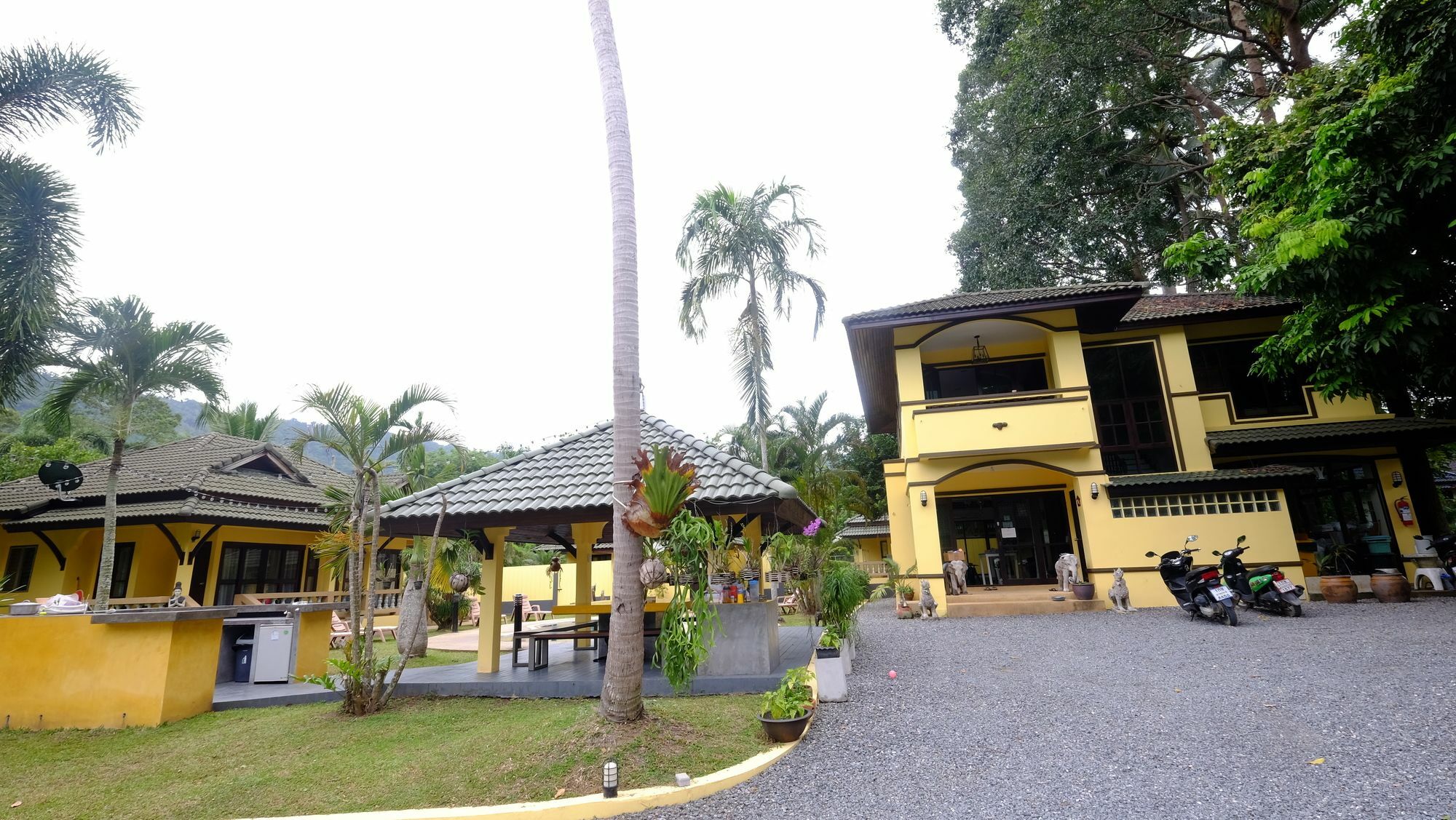 Marilyns Residential Resort Maret Экстерьер фото