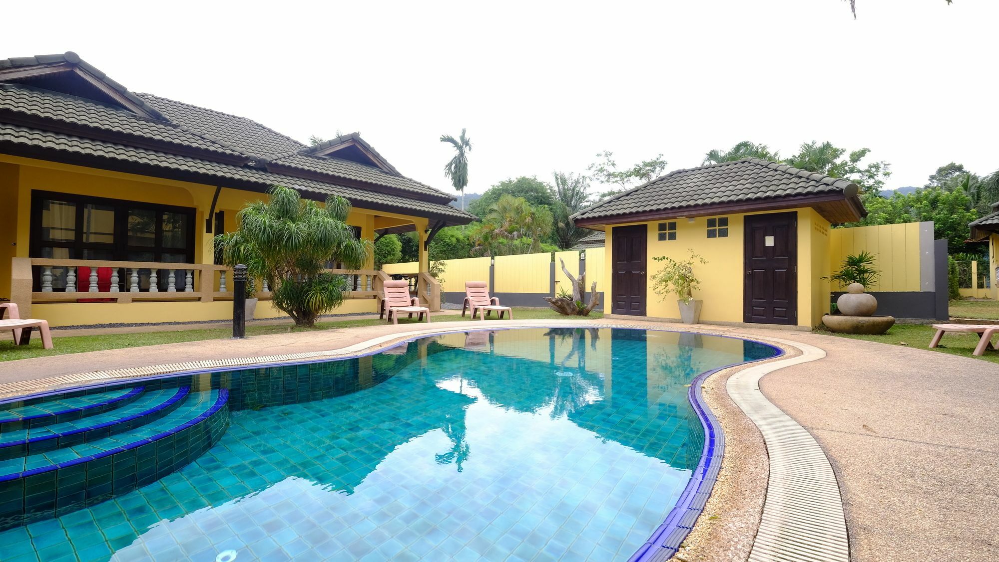 Marilyns Residential Resort Maret Экстерьер фото